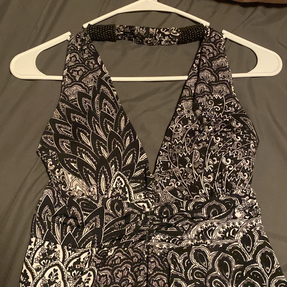 Sz M halter top black and white dress